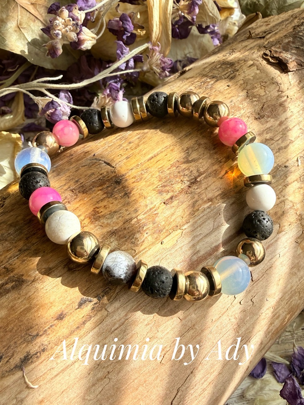 Alquimia Gold, Pink & Opalescent Bead Stretch Bracelet